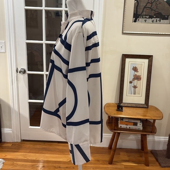 CHICME Women’s Blue & White Geometric Pattern Women's Button Down. Size 2XL - Picture 7 of 11